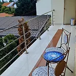 Guest house Red