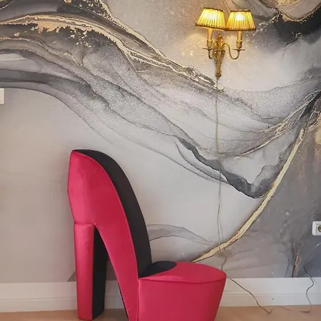 بيت ضيافة Red تيميشورا