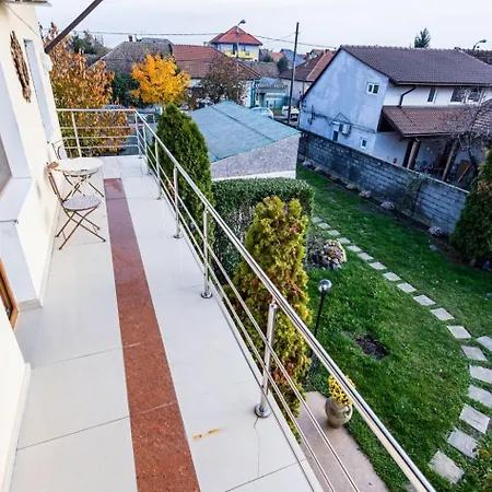 Guest house Red 3*
